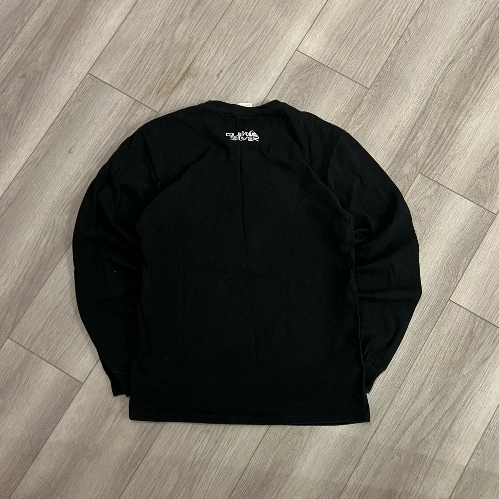 Vintage Quiksilver Black Tee with White Logo - Picture 6 of 7